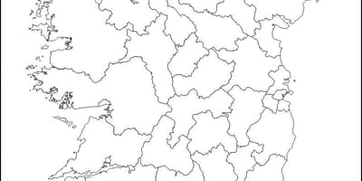 Бланковой mapie Irlandii z granicami powiatu 